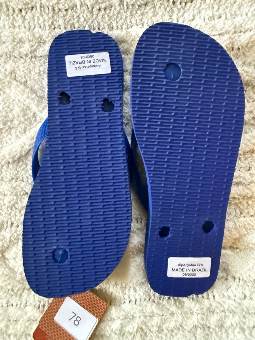 Havaianas Top Brazilian Unisex Flip Flops Sandals Beach Pool Navy Blue 7 8 NWT - Picture 3 of 6